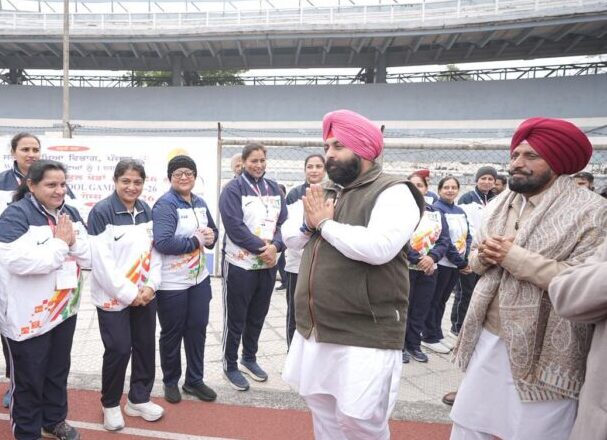 ਪੰਜਾਬ ਵਿੱਚ ਖੇਡਾਂ ਨੂੰ ਪ੍ਰਫੁੱਲਿਤ ਕਰਨ ਲਈ ਜਲਦੀ ਤਿਆਰ ਹੋਣਗੇ 3100 ਖੇਡ ਮੈਦਾਨ: ਹਰਜੋਤ ਸਿੰਘ ਬੈਂਸ