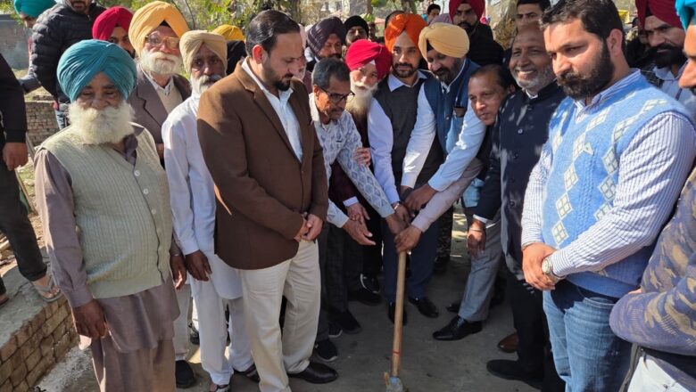 ਮੁੱਖ ਮੰਤਰੀ ਦੇ ਓ.ਐਸ.ਡੀ. ਸੁਖਵੀਰ ਸਿੰਘ ਨੇ ਧੂਰੀ ਸ਼ਹਿਰ ਵਿੱਚ ਲਗਭਗ ਸਵਾ ਚਾਰ ਕਰੋੜ ਰੁਪਏ ਮੁੱਲ ਦੇ ਵਿਕਾਸ ਕਾਰਜਾਂ ਦੀ ਸ਼ੁਰੂਆਤ ਕੀਤੀ
