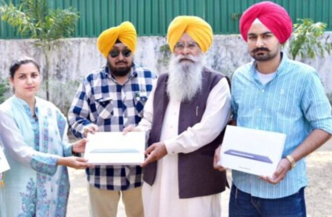 ਗੁਰਮੀਤ ਸਿੰਘ ਖੁੱਡੀਆਂ ਦੀ ਪਹਿਲਕਦਮੀ ਹੇਠ ਸੀਡ ਸਰਟੀਫਿਕੇਸ਼ਨ ਅਧਿਕਾਰੀਆਂ ਨੂੰ 40 ਟੈਬਲੇਟ ਮੁਹੱਈਆ, ਸਾਥੀ ਪੋਰਟਲ ਕਾਰਜ ਹੋਣਗੇ ਹੋਰ ਪ੍ਰਭਾਵਸ਼ਾਲੀ