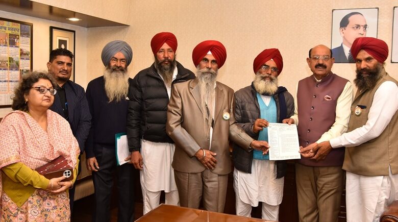 ਆਜ਼ਾਦੀ ਸੰਗਰਾਮੀਆਂ ਦੇ ਪਰਿਵਾਰਾਂ ਦੀਆਂ ਜਾਇਜ਼ ਮੰਗਾਂ ਸਭ ਤੋਂ ਪਹਿਲਾਂ ਪੂਰੀਆਂ ਕੀਤੀਆਂ ਜਾਣਗੀਆਂ: ਮੋਹਿੰਦਰ ਭਗਤ