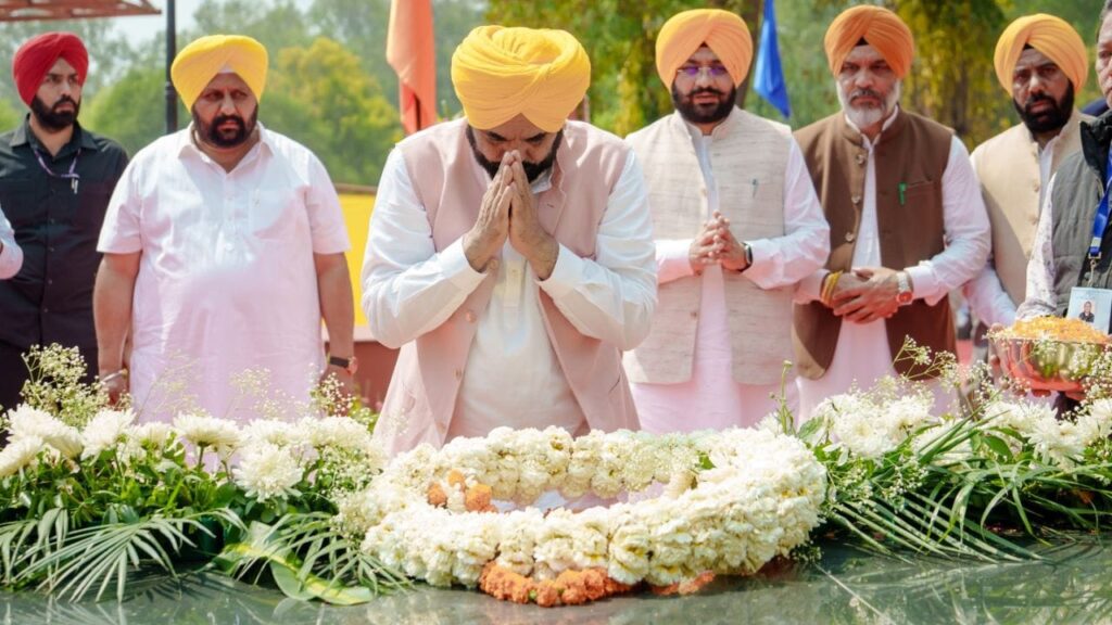 CM Bhagwant Mann pays tribute to Bhagat Singh Rajguru and Sukhdev
