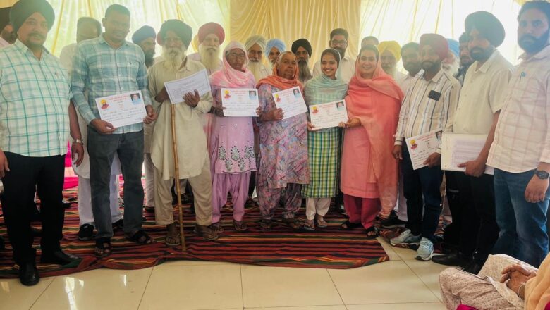 ਹਲਕਾ ਵਿਧਾਇਕ ਨਰਿੰਦਰ ਕੌਰ ਭਰਾਜ ਵੱਲੋਂ 46 ਲੋੜਵੰਦ ਪਰਿਵਾਰਾਂ ਨੂੰ ਪੰਜ-ਪੰਜ ਮਰਲੇ ਦੇ ਪਲਾਟਾਂ ਦੇ ਮਨਜ਼ੂਰੀ ਪੱਤਰ ਵੰਡੇ