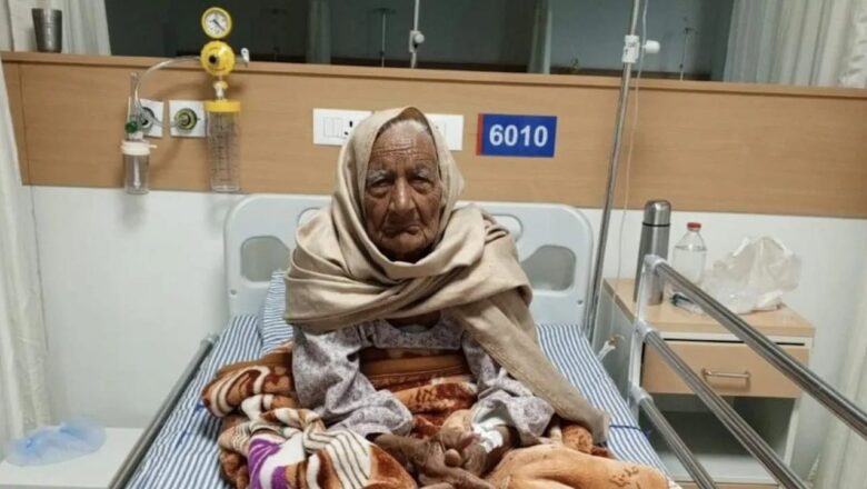 98 ਸਾਲਾਂ ਦੀ ਬਜ਼ੁਰਗ ਮਹਿਲਾ ਨੂੰ ਕੈਂਸਰ ਦਾ ਕੈਸ਼ਲੈੱਸ ਇਲਾਜ ਪ੍ਰਾਪਤ ਹੋਇਆ — ਪੰਜਾਬ ਮੁੱਖ ਮੰਤਰੀ ਸਿਹਤ ਸਕੀਮ ਦੀ ਵਿਲੱਖਣ ਪਹਲ
