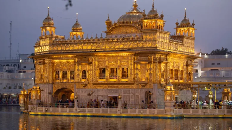 ‘ਪਵਿੱਤਰ ਸ਼ਹਿਰ’ ਅੰਮ੍ਰਿਤਸਰ ਦੀ ਹੱਦਾਂ ਅੰਦਰੋਂ ਤੰਬਾਕੂ ਅਤੇ ਮੀਟ ਦੀਆਂ 16 ਦੁਕਾਨਾਂ ਨੂੰ ਹਟਾਉਣ ਦੀ ਮੁਹਿੰਮ ਜਾਰੀ