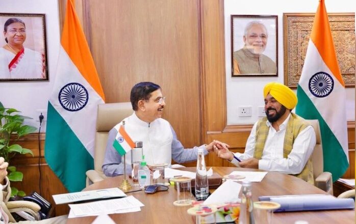 ਮਾਨ ਵੱਲੋਂ ਕੇਂਦਰ ਤੋਂ ਫ਼ਸਲੀ ਖ਼ਰਾਬੇ ਦੇ ਜਾਇਜ਼ੇ ਲਈ ਟੀਮ ਪੰਜਾਬ ਭੇਜਣ ਦੀ ਮੰਗ