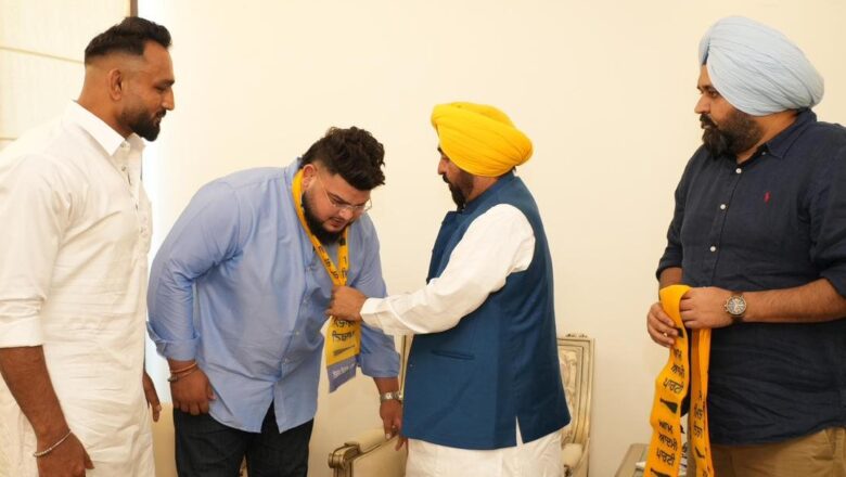 ਰੁਸਤਮ-ਏ-ਹਿੰਦ ਖਿਤਾਬ ਜੇਤੂ ਪਹਿਲਵਾਨ ਪ੍ਰੀਤਪਾਲ ਫਗਵਾੜਾ ਆਮ ਆਦਮੀ ਪਾਰਟੀ ਵਿੱਚ ਹੋਏ ਸ਼ਾਮਲ