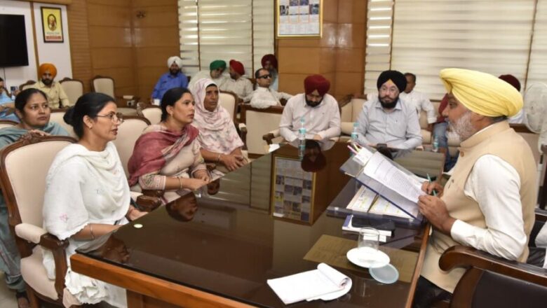 ਵਿੱਤ ਮੰਤਰੀ ਹਰਪਾਲ ਸਿੰਘ ਚੀਮਾ ਨੇ ਮੁਲਾਜ਼ਮ ਯੂਨੀਅਨਾਂ ਨਾਲ ਕੀਤੀਆਂ ਮੀਟਿੰਗਾਂ;  ਜਾਇਜ਼ ਮੰਗਾਂ ‘ਤੇ ਤੁਰੰਤ ਕਾਰਵਾਈ ਕਰਨ ਦਾ ਭਰੋਸਾ ਦਿੱਤਾ