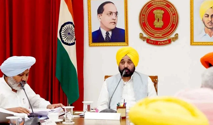 ਪੰਜਾਬ ਕੈਬਨਿਟ ਦੀ ਅਹਿਮ ਬੈਠਕ ਸ਼ੁਰੂ, ਕਈ ਵੱਡੇ ਫੈਸਲਿਆਂ ਨੂੰ ਮਿਲ ਸਕਦੀ ਹੈ ਮਨਜ਼ੂਰੀ