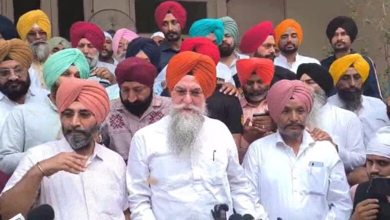 ਸ੍ਰੀ ਅਕਾਲ ਤਖ਼ਤ ਸਾਹਿਬ ‘ਤੇ ਪੇਸ਼ ਹੋਏ ਸਪੀਕਰ ਸੰਧਵਾਂ, ਬੇਅਦਬੀ ਕਾਨੂੰਨ ਮਾਮਲੇ ‘ਤੇ ਦਿੱਤਾ ਸਪੱਸ਼ਟੀਕਰਨ