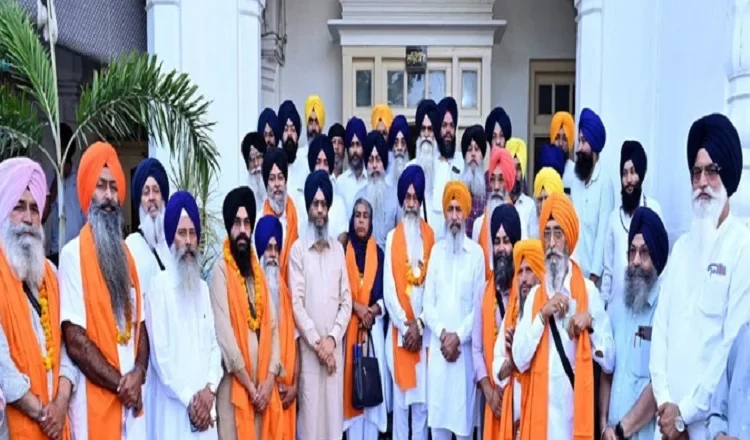 ਸਿੱਖ ਸ਼ਰਧਾਲੂਆਂ ਦਾ ਜਥਾ ਪਾਕਿਸਤਾਨ ਲਈ ਰਵਾਨਾ: ਮਹਾਰਾਜਾ ਰਣਜੀਤ ਸਿੰਘ ਦੀ ਬਰਸੀ ਸਮਾਗਮਾਂ ਵਿੱਚ ਹੋਣਗੇ ਸ਼ਾਮਲ