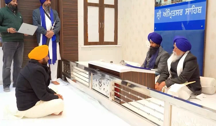 ਮੁੱਖ ਮੰਤਰੀ ਭਗਵੰਤ ਮਾਨ ਅਤੇ ਜਥੇਦਾਰ ਕੁਲਦੀਪ ਸਿੰਘ ਗੜਗੱਜ ਵਿਚਾਲੇ ਹੋਈ ਗੱਲਬਾਤ ਦੀ ਵੀਡੀਓ ਆਈ ਸਾਹਮਣੇ