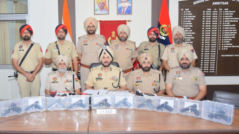 ਸਰਹੱਦ ਪਾਰ ਹਥਿਆਰ ਤਸਕਰੀ ਮਾਡਿਊਲ ਬੇਨਕਾਬ, 11 ਆਧੁਨਿਕ ਪਿਸਤੌਲਾਂ ਸਮੇਤ 8 ਗ੍ਰਿਫ਼ਤਾਰ