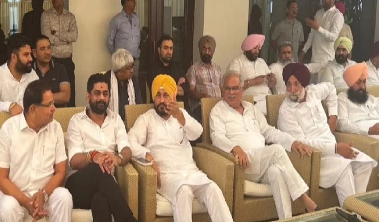 ਪੰਜਾਬ ਕਾਂਗਰਸ ਵਿੱਚ ਖਿੱਚਤਾਣ: ਚਰਨਜੀਤ ਸਿੰਘ ਚੰਨੀ ਅਤੇ ਸੂਬਾ ਇੰਚਾਰਜ ਭੁਪੇਸ਼ ਬਘੇਲ ਵਿਚਕਾਰ ਅਹਿਮ ਮੀਟਿੰਗ ਸ਼ੁਰੂ