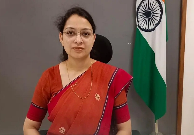 IAS Dr. Priyanka Soni (1)