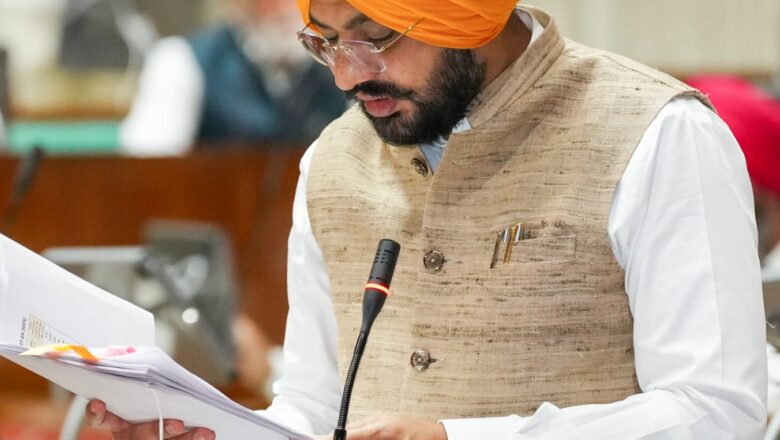ਪੰਜਾਬ ਵਿਧਾਨ ਸਭਾ ਵਿੱਚ ਮਨਰੇਗਾ ਫੰਡਾਂ ਨੂੰ ਲੈ ਕੇ ਤਿੱਖੀ ਬਹਿਸ, ਕੇਂਦਰ-ਸੂਬਾ ਫੰਡਿੰਗ ‘ਤੇ ਛਿੜੀ ਸਿਆਸੀ ਤਕਰਾਰ