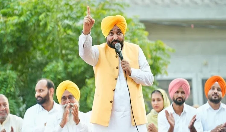 1 ਅਕਤੂਬਰ ਨੂੰ ਮੁੜ ਔਰਤਾਂ ਦੇ ਮੋਬਾਈਲ ’ਤੇ ਵੱਜੇਗੀ ਸਤਿਕਾਰ ਰਾਸ਼ੀ ਦੀ ਘੰਟੀ: CM ਮਾਨ