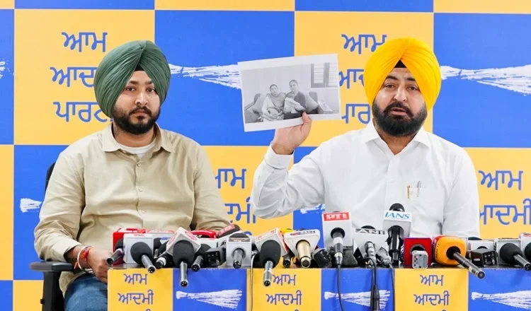 “ED ਅਧਿਕਾਰੀਆਂ ਨੇ ਪਰਿਵਾਰ ’ਤੇ ‘ਆਪ’ ਛੱਡ ਕੇ ਹੋਰ ਪਾਰਟੀ ’ਚ ਜਾਣ ਲਈ ਦਬਾਅ ਪਾਇਆ”: ਹਰਦੀਪ ਸਿੰਘ ਮੁੰਡੀਆਂ