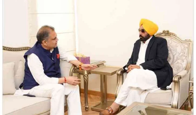 CM ਮਾਨ ਦਿੱਲੀ ਪਹੁੰਚੇ, ਜੇਲ੍ਹ ਵਿੱਚ ਬੰਦ ਸੰਜੀਵ ਅਰੋੜਾ ਨਾਲ ਕਰਨਗੇ ਮੁਲਾਕਾਤ