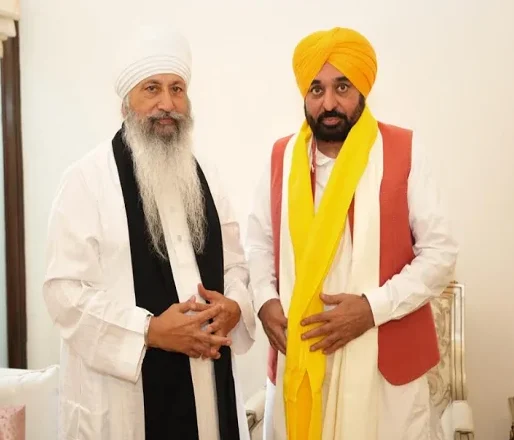 ਜਾਗਤ ਜੋਤ ਸਤਿਕਾਰ ਐਕਟ ਬੇਅਦਬੀ ਦੀਆਂ ਘਟਨਾਵਾਂ ’ਤੇ ਲਗਾਮ ਲਗਾਉਣ ’ਚ ਮਦਦਗਾਰ ਹੋਵੇਗਾ: ਬਾਬਾ ਲੱਖਾ ਸਿੰਘ