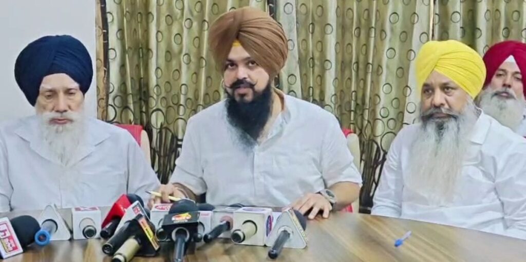 Organizations demanded resignation of SGPC President Harjinder Singh Dhami